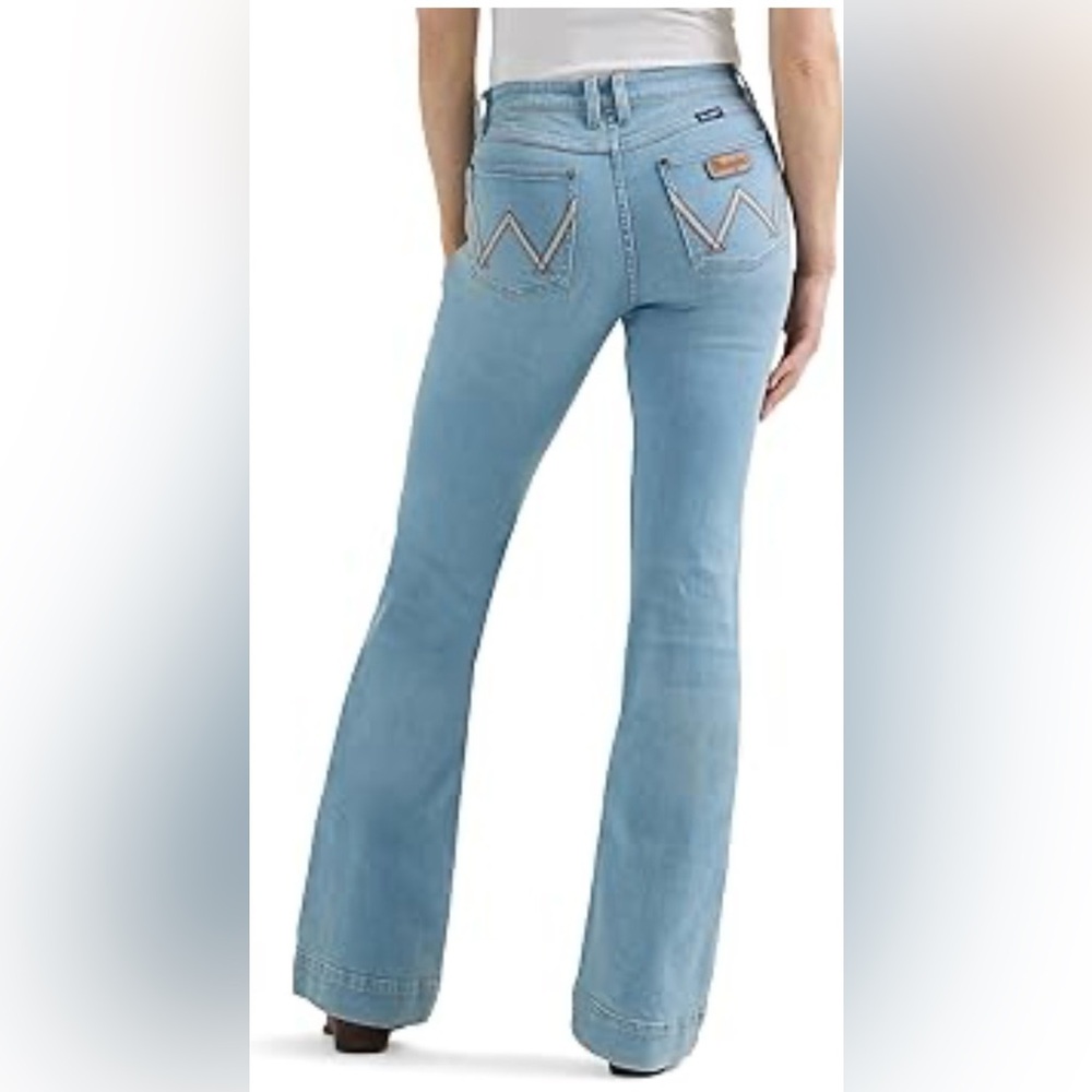 Wrangler Womens Retro Mae Mid Rise Wide Leg Trouser Jean Size 33x34
